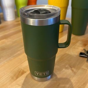 Yeti 20oz rambler travel mug dark green